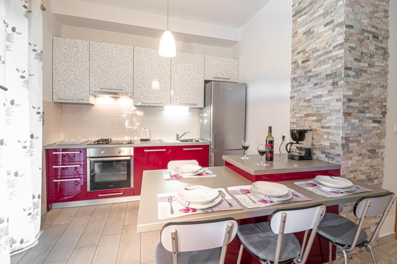 Apartments Sandra Kornić Extérieur photo