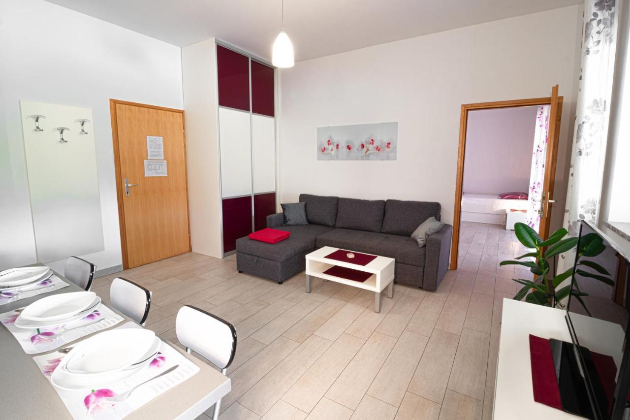 Apartments Sandra Kornić Extérieur photo